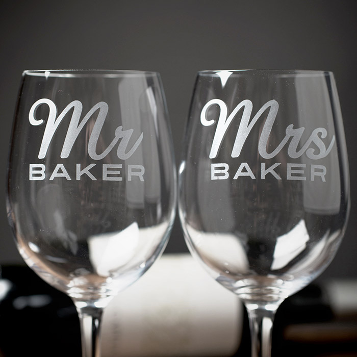 Personalised Set Of 2 Wine Glasses|Glassware - Mr & Mrs Name