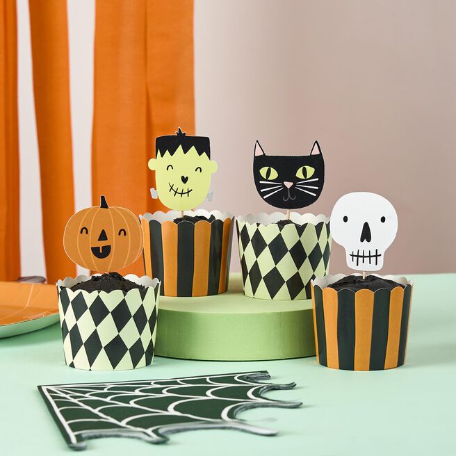 Spooky Friends Food Cups & Picks Set - Pack of 12
