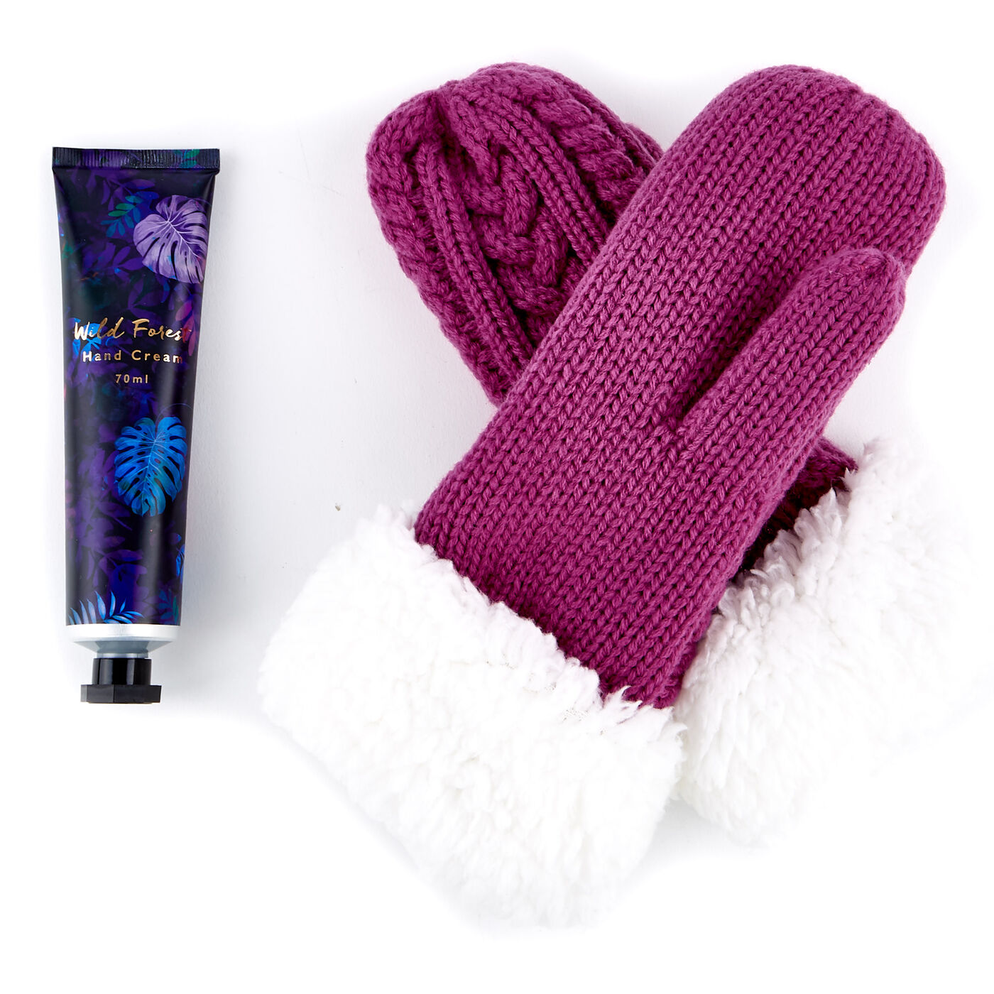 Buy Friends Christmas Mitten & Hand Cream Set for GBP 4.99 Card