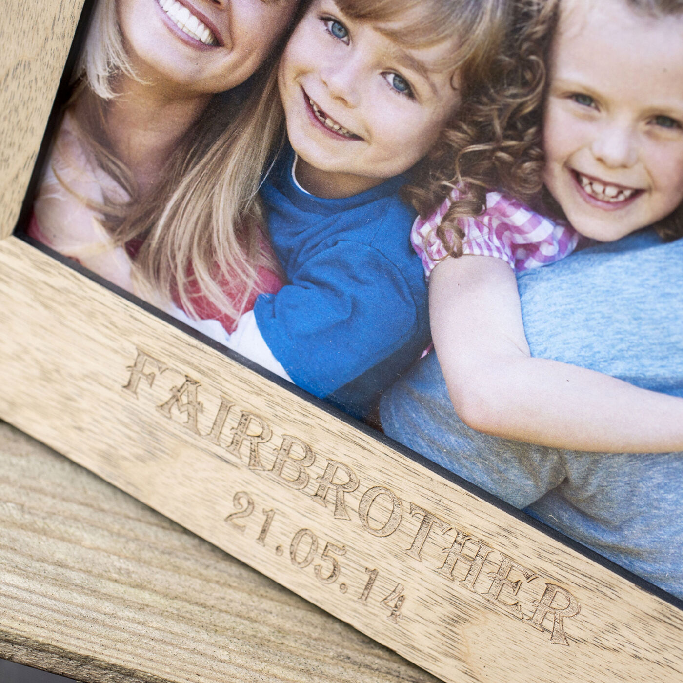 Buy Personalised Engraved Wooden Photo Frame Family Name For GBP 15 buy-personalised-engraved-wooden-photo-frame-family-name-for-gbp-15