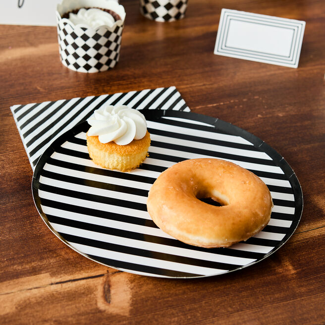 Monochrome Striped Paper Plates - Pack of 8