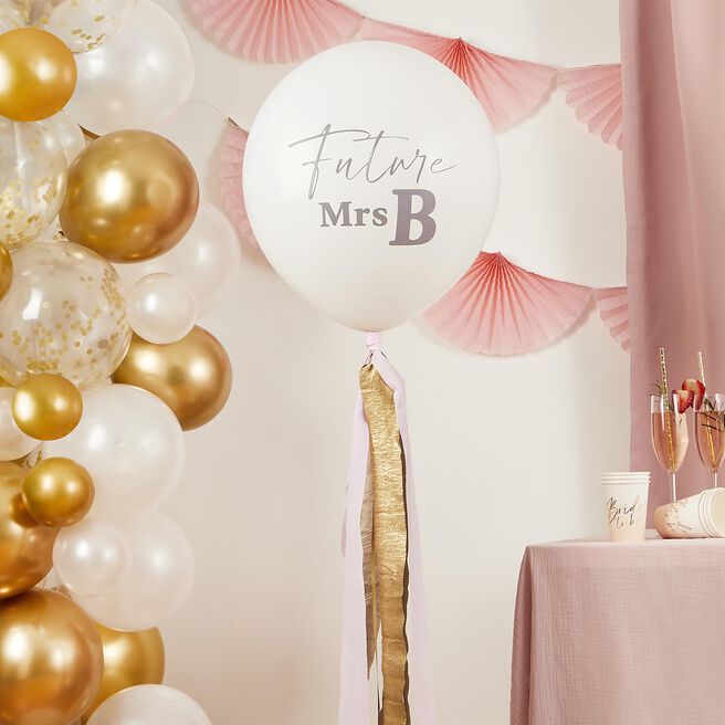 Future Mrs Jumbo 18-Inch Latex Balloon & Tassel Tail