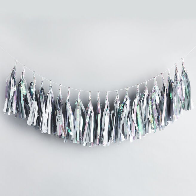 Metallic Iridescent Tassel Garland 2m