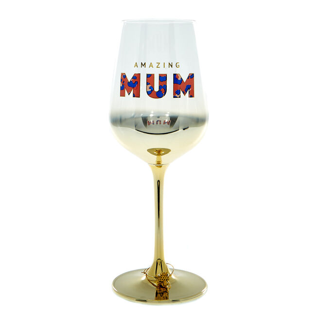 Amazing Mum Animal Print Wine Glass