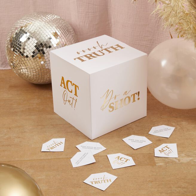 Giant Dice Hen Party Game