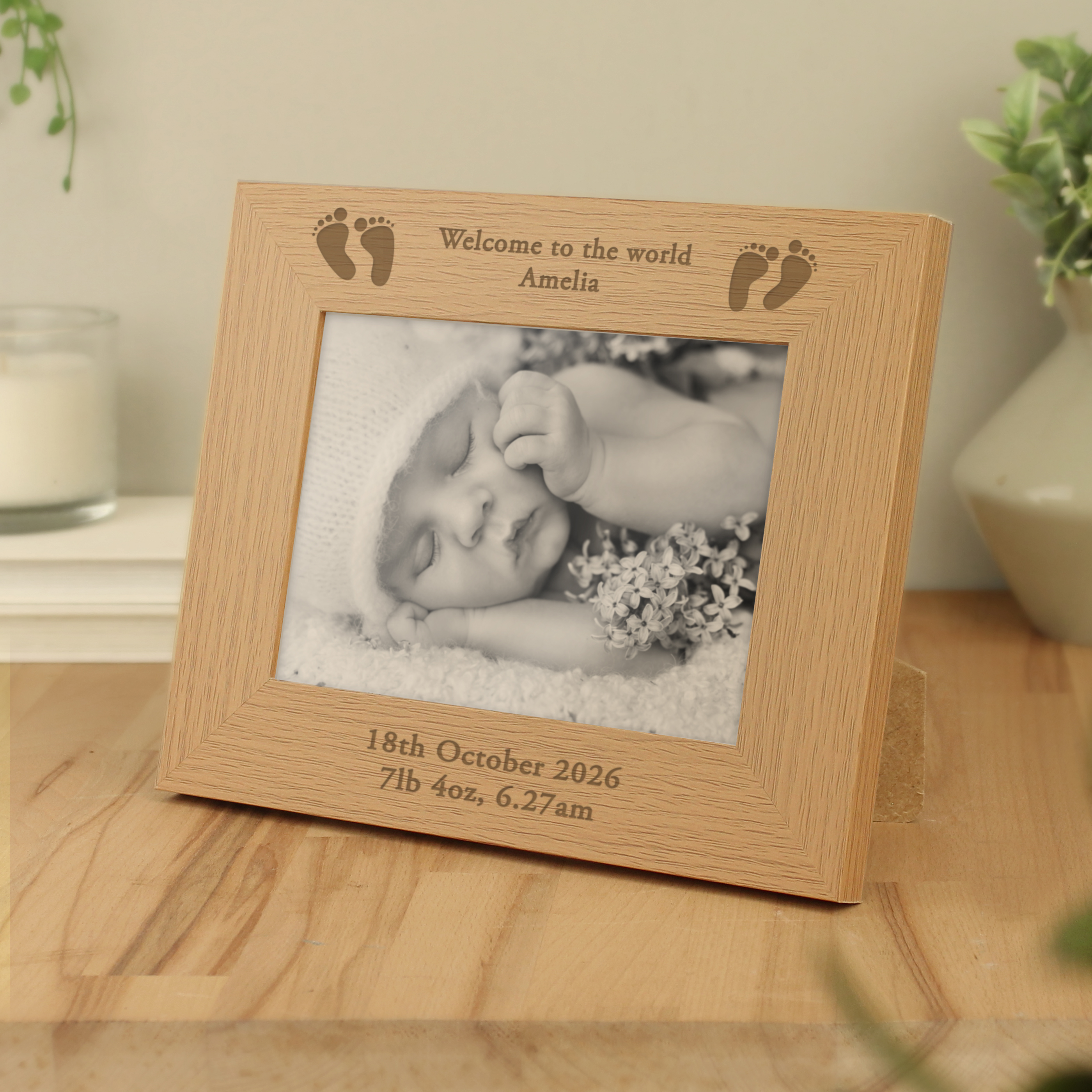 Personalised 6x4-Inch Landscape Baby Footprints Photo Frame