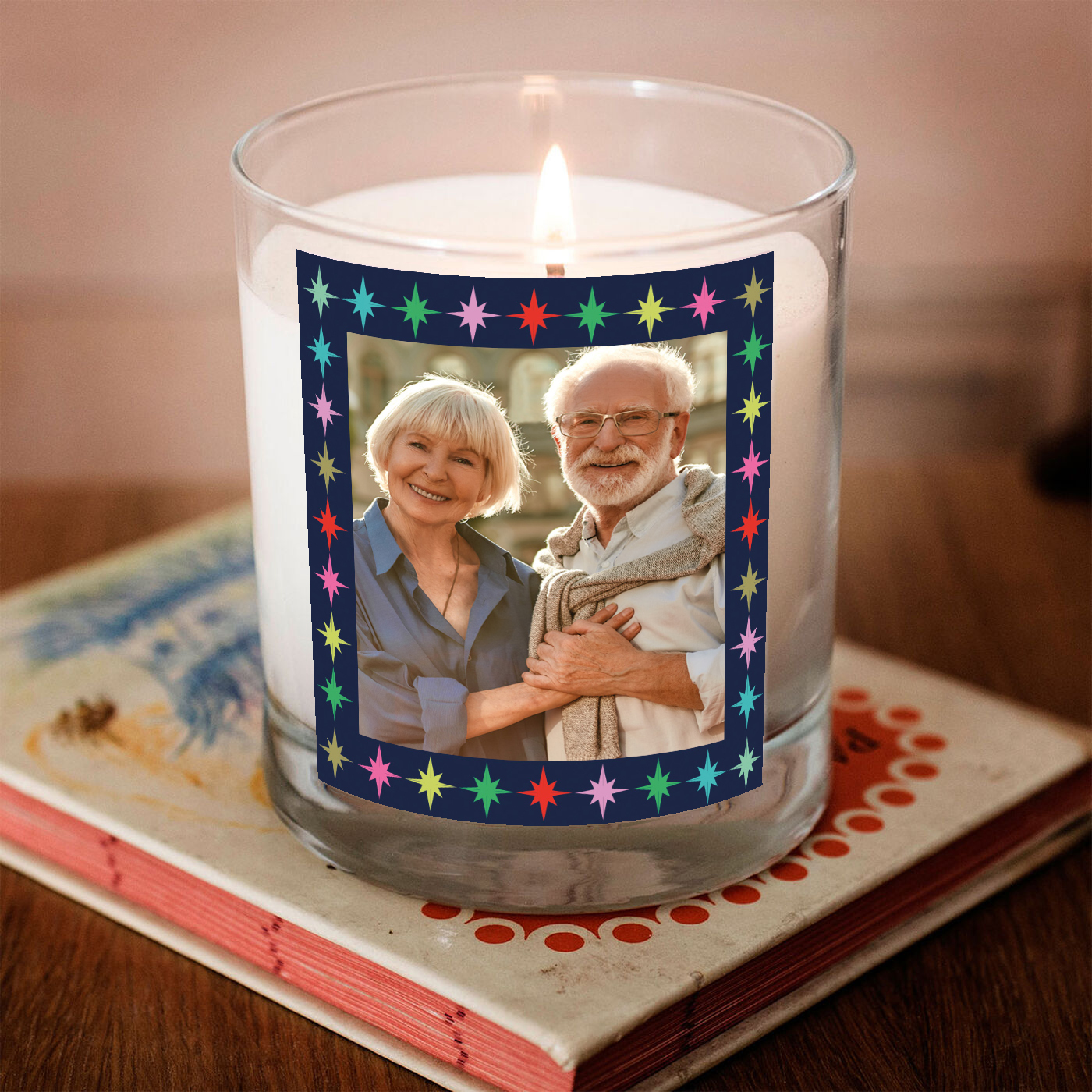 Photo Pomegranate & Cashmere Scented Candle - Star Border