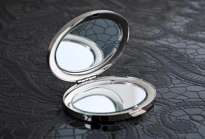Personalised Engraved Silver Oval Compact Mirror