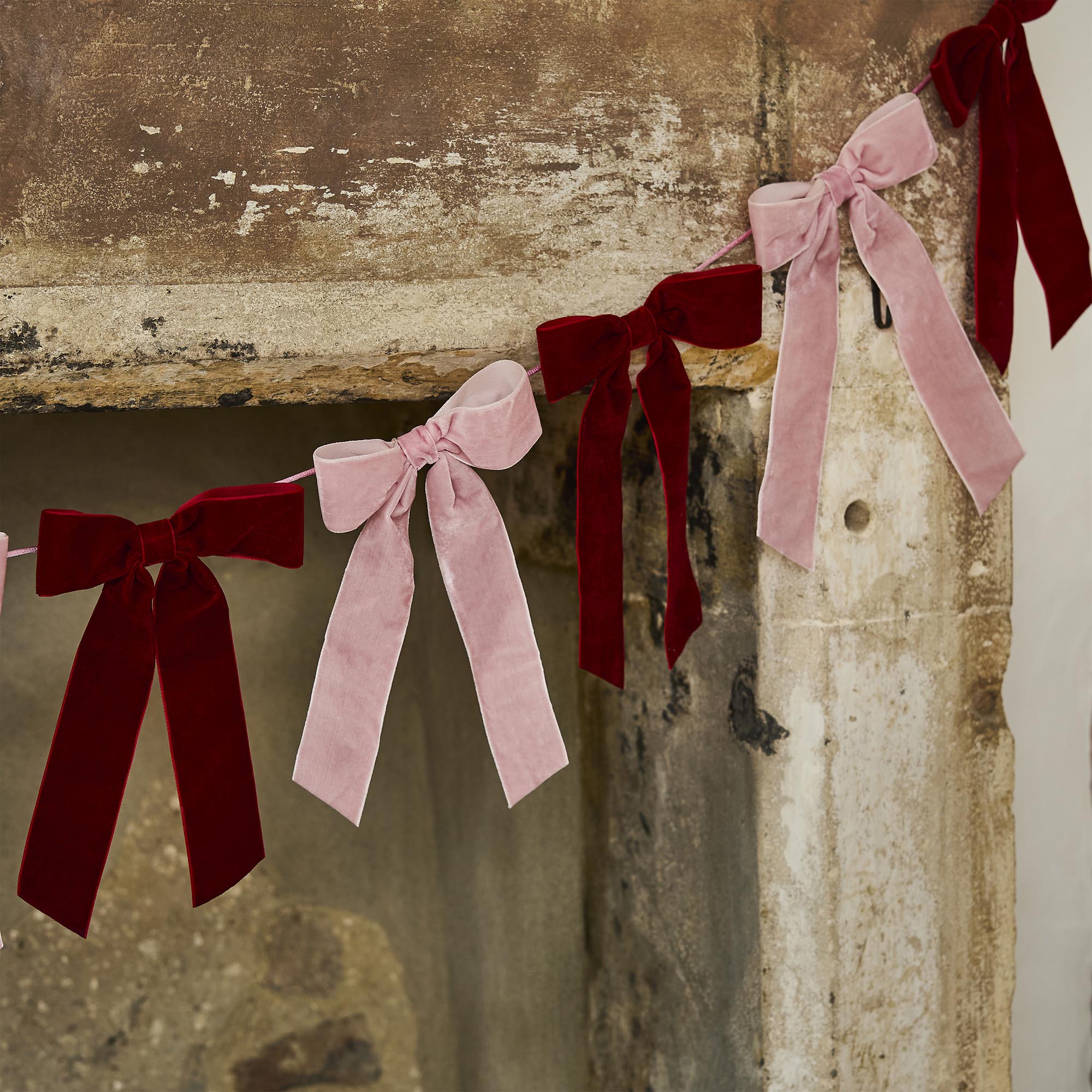 Pink & Red Velvet Bow Garland 2m