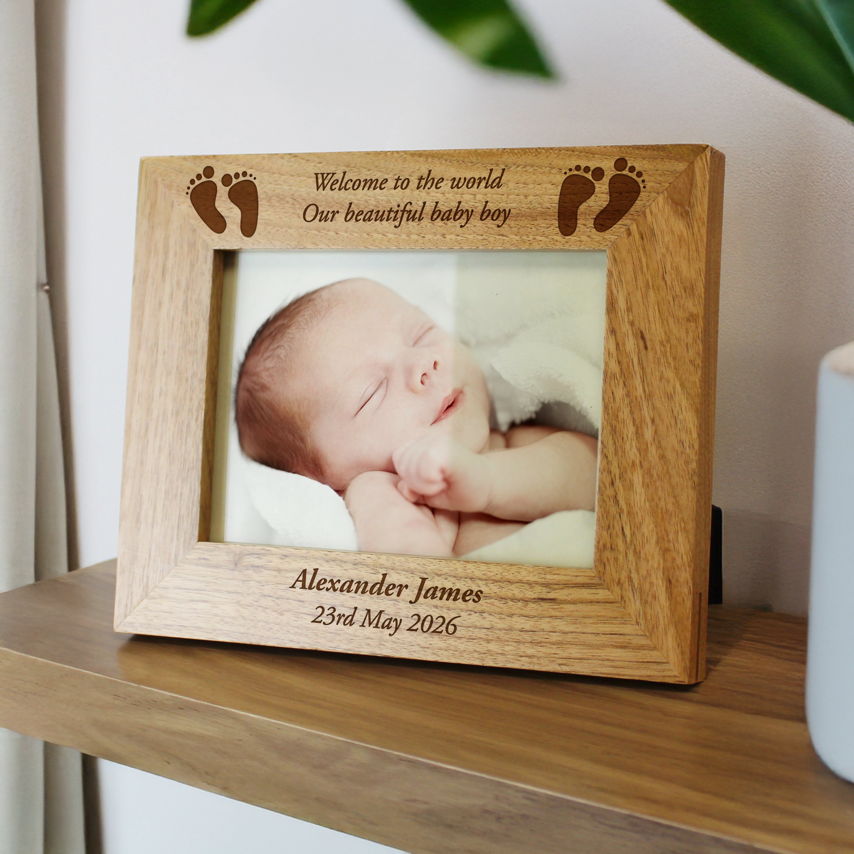 Image of Personalised Baby Feet 5x7-Inch Landscape Oak Finish Photo Frame