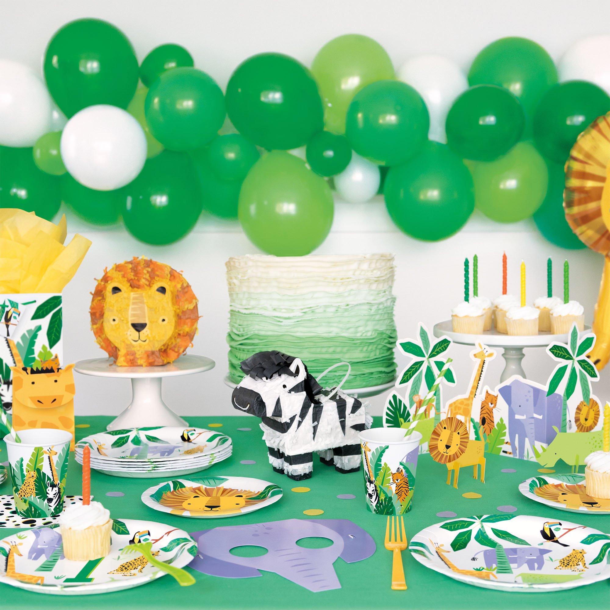 Animal Safari Party Tableware & Decorations - 16 Guests