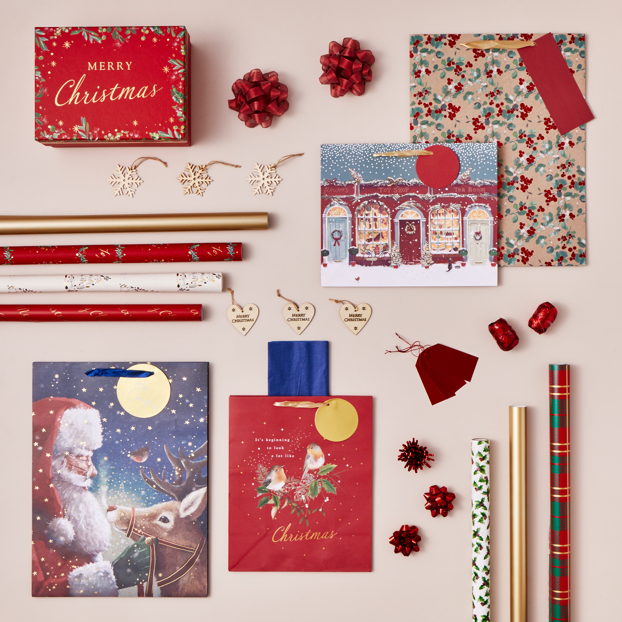 Traditional Christmas Gift Wrap Range