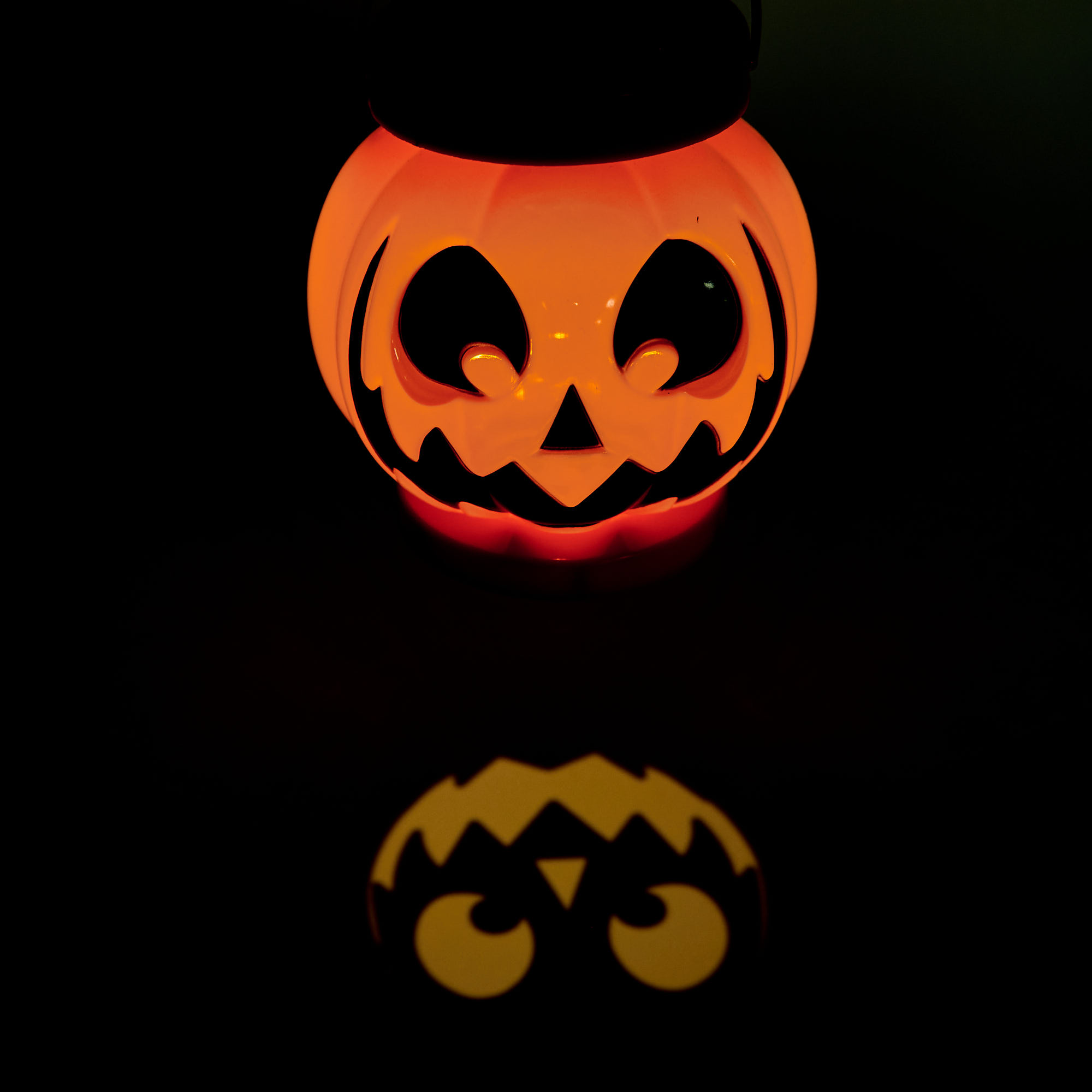Pumpkin Projector Lantern 