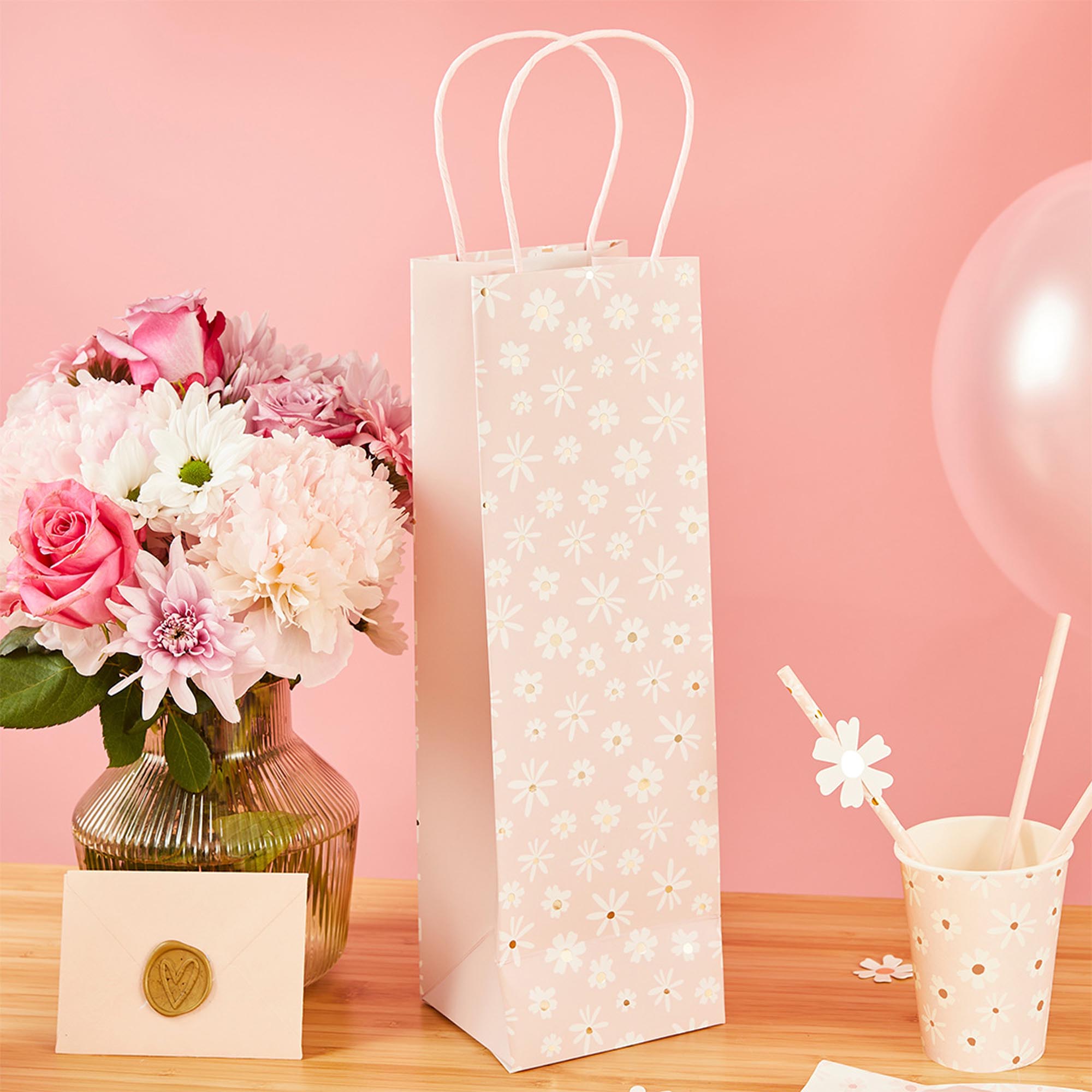 Daisy Bottle Gift Bag