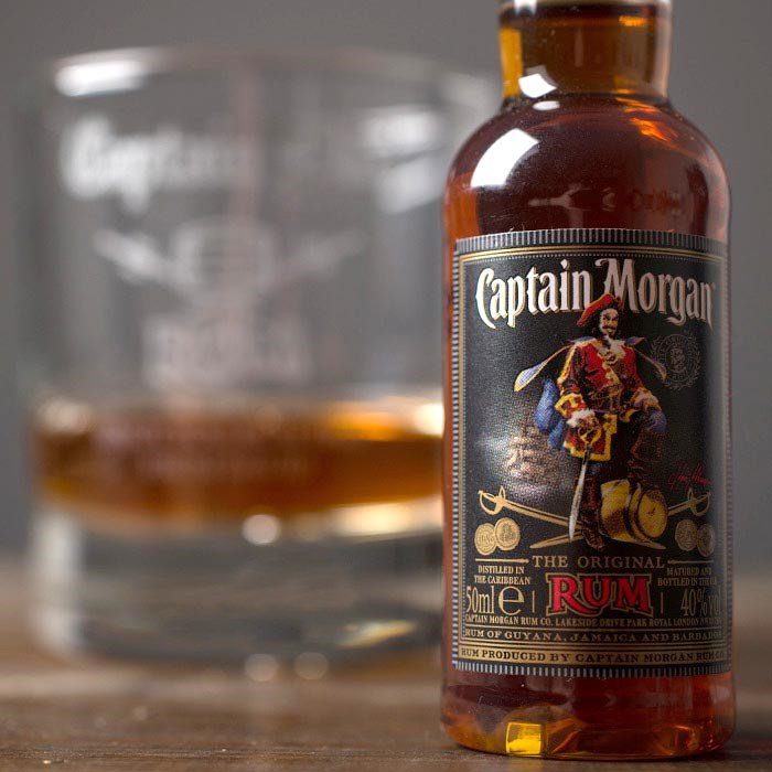 Personalised Tumbler and Rum Miniature - Captain Dad