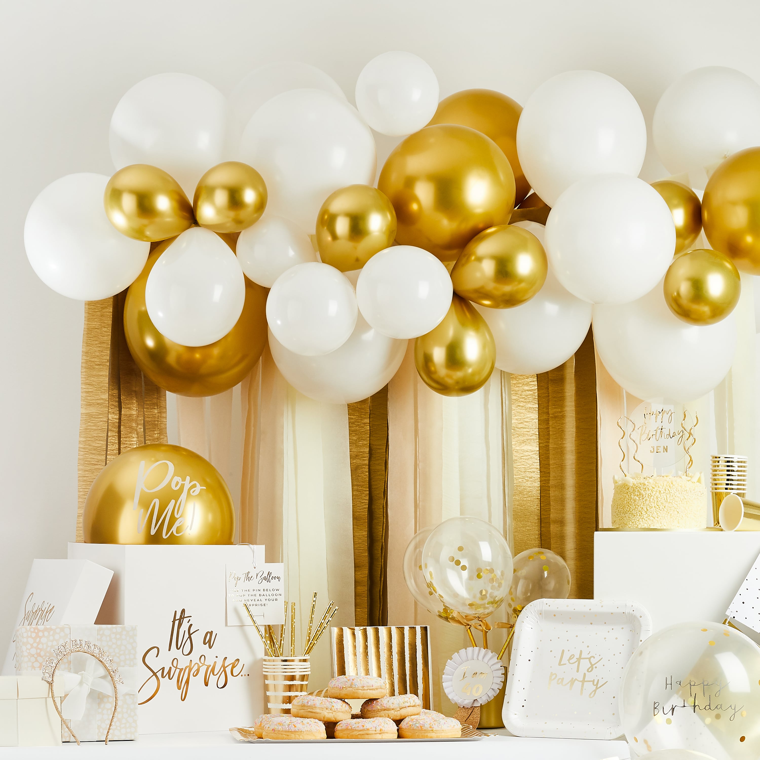 Gold Metallic Balloon & Streamer Backdrop Kit