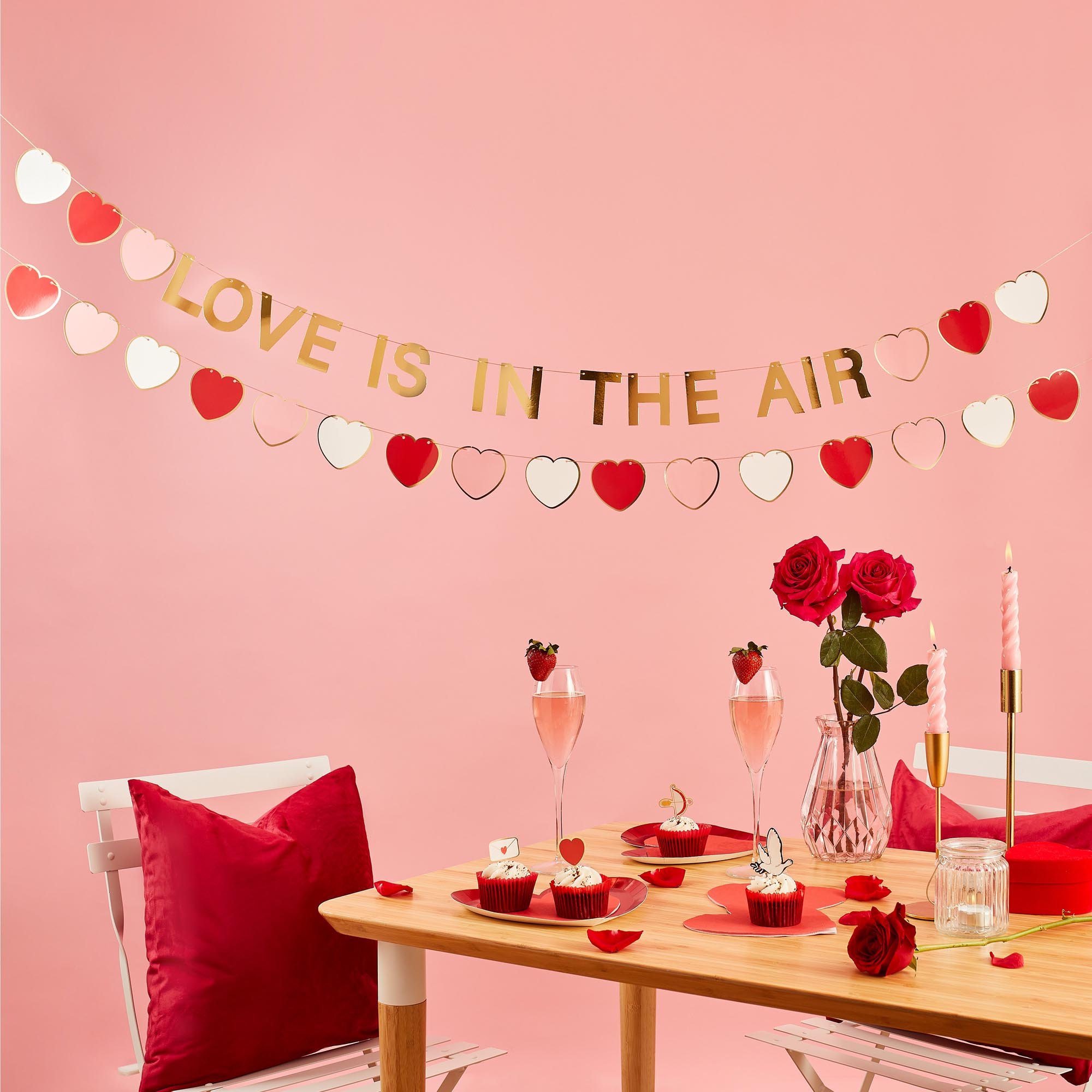 Gold Love Is In The Air Card Banner 2m