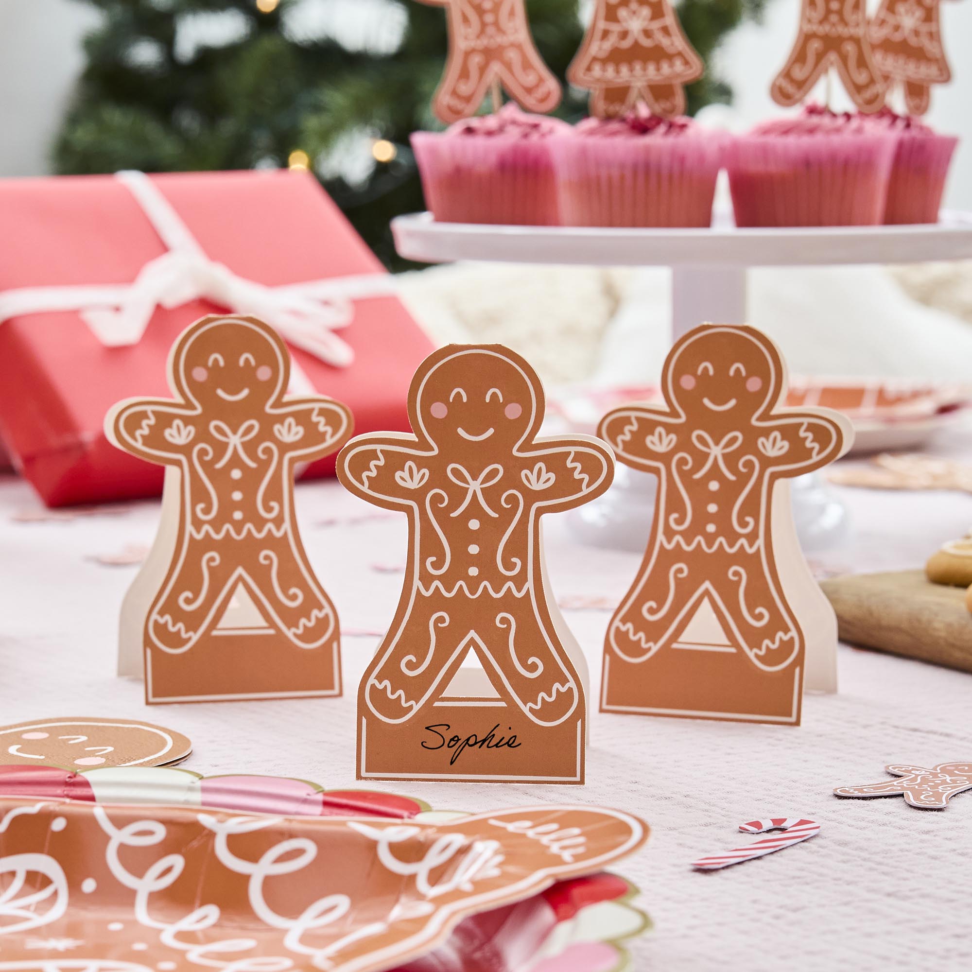 Gingerbread Man Place Cards - Pack of 10