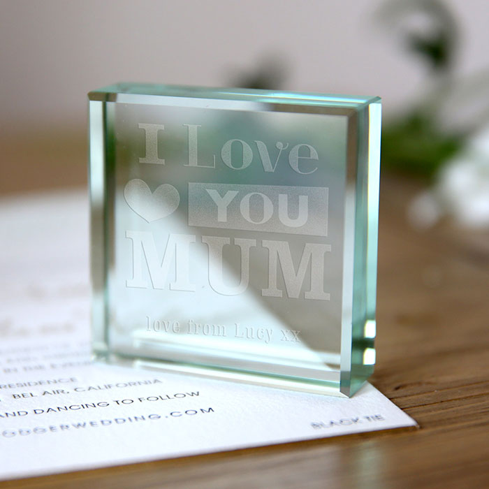 Personalised Engraved Glass Token - I Love You Mum