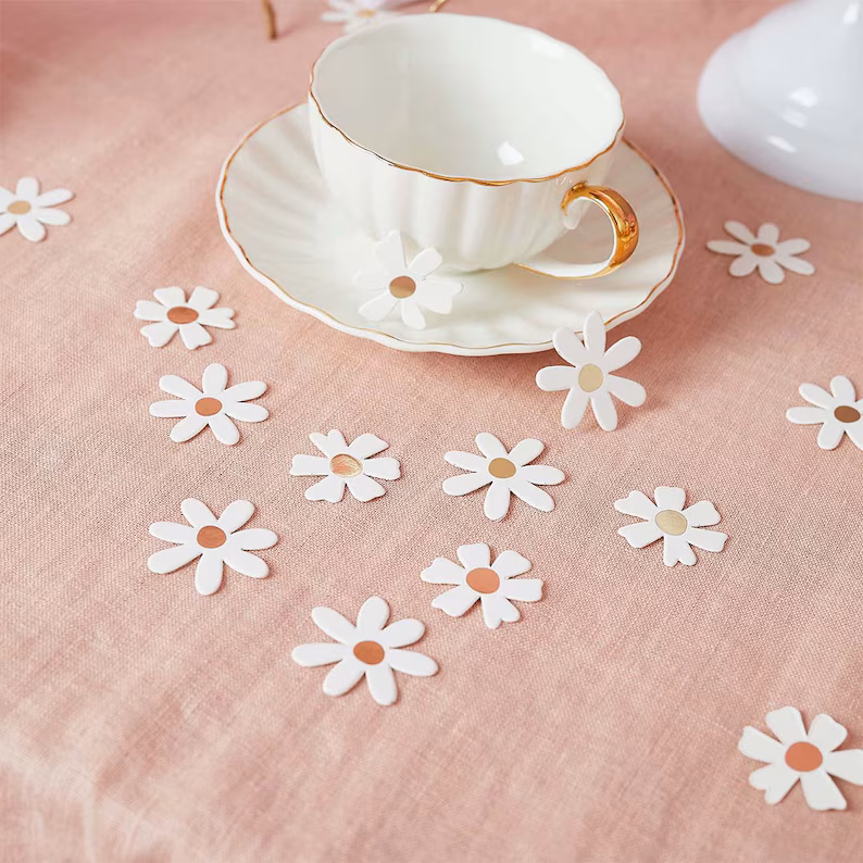 Daisy Gold Foiled Table Scatter 10g
