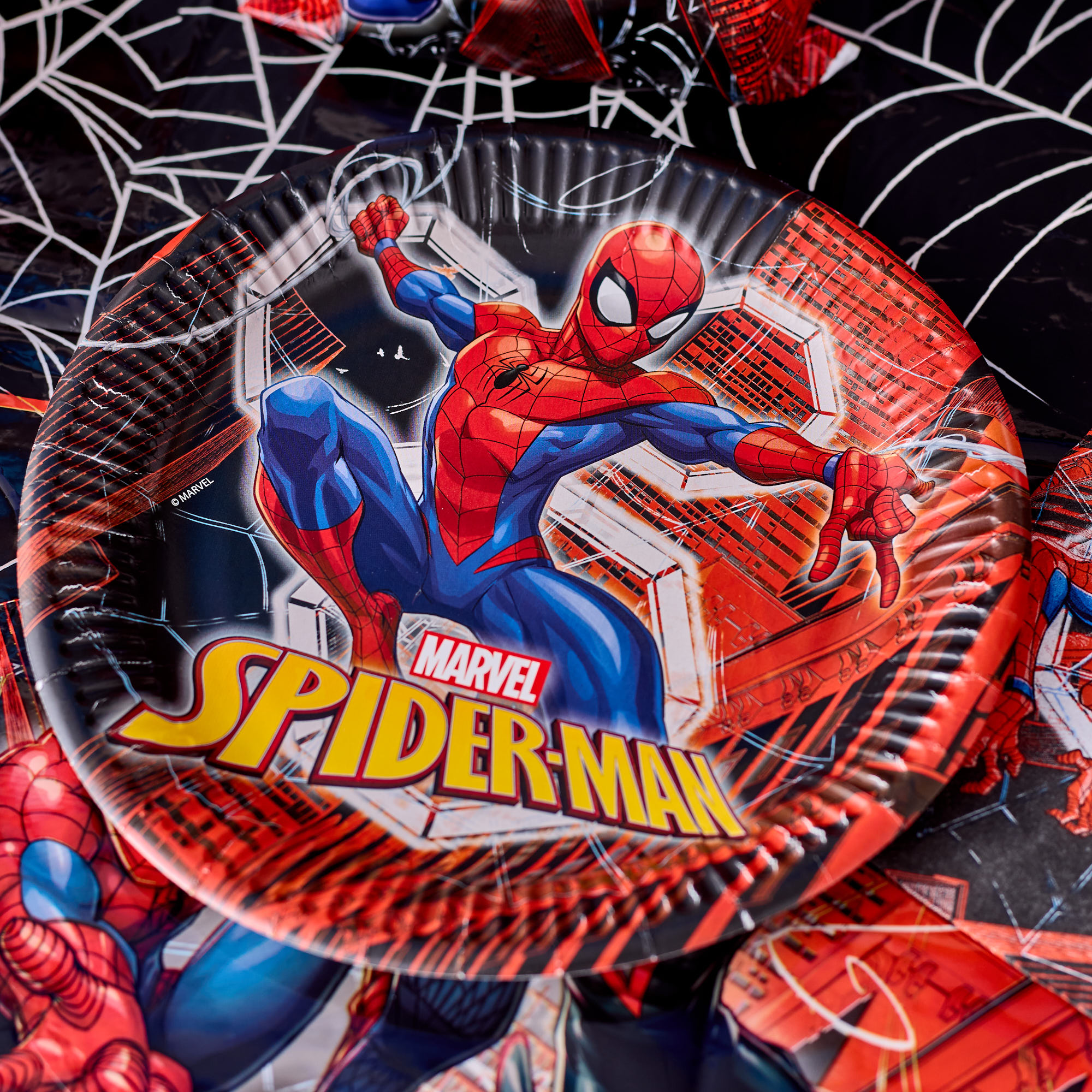 Spider-Man Crime Fighter Party Tableware & Decorations - 16 Guests