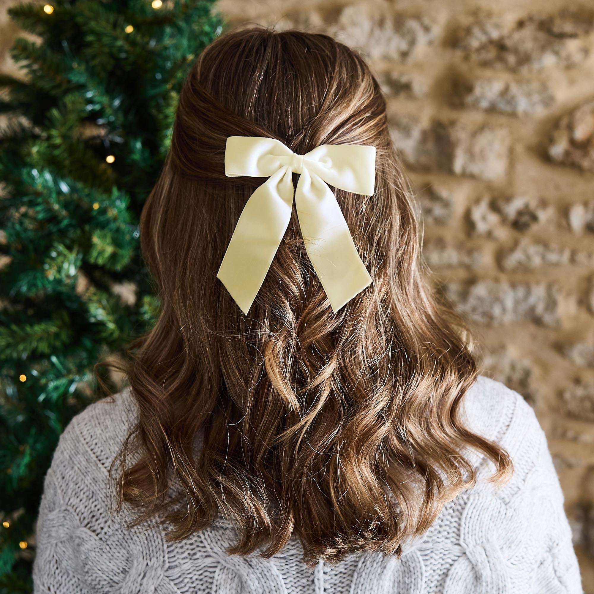 White Velvet Bow Clip Decorations - Pack of 6